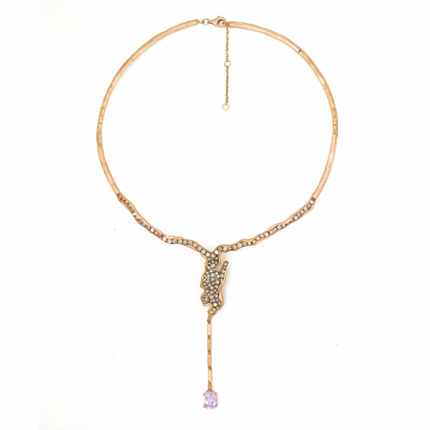 "Miscible" Collier en or rose serti d'un saphir rose et diamants champagnes
